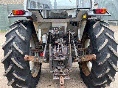 Massey Ferguson 365 Lo-Profile