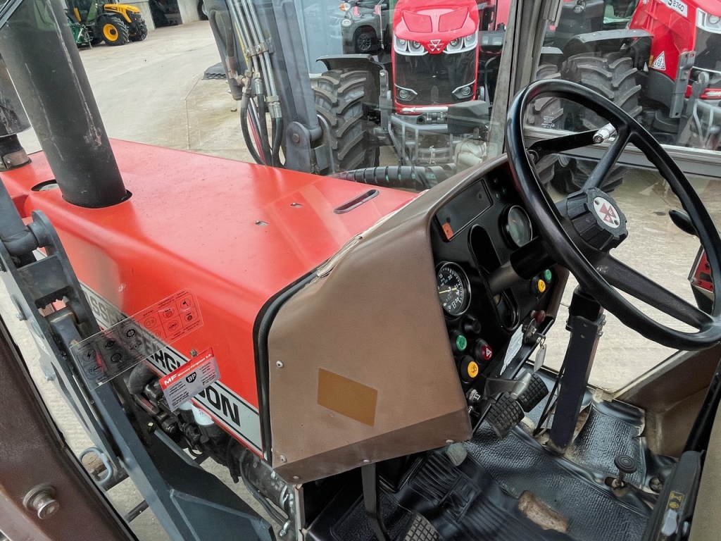 Massey Ferguson 2720