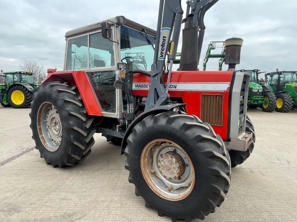 Massey Ferguson 2720