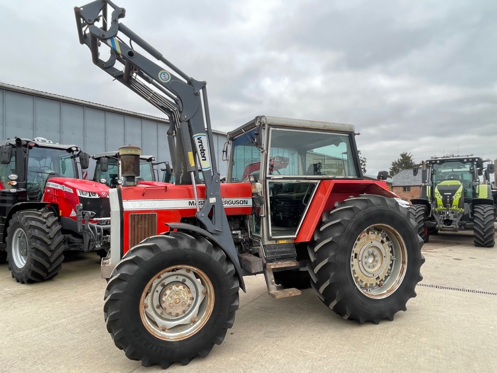 Massey Ferguson 2720