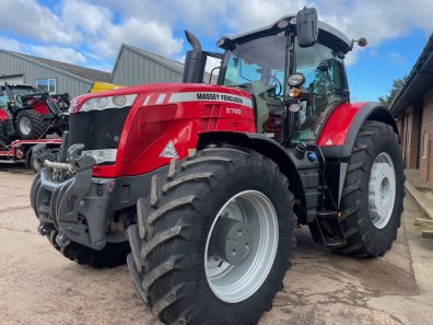 Massey Ferguson 8740