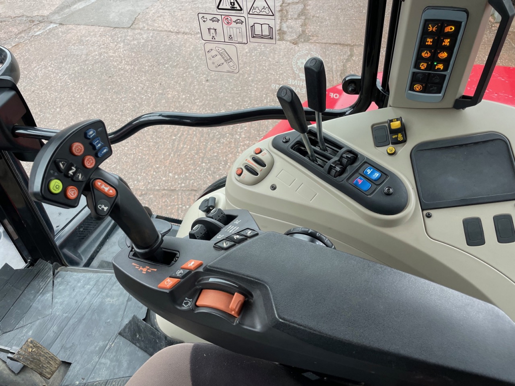 Massey Ferguson 7719S Efficient