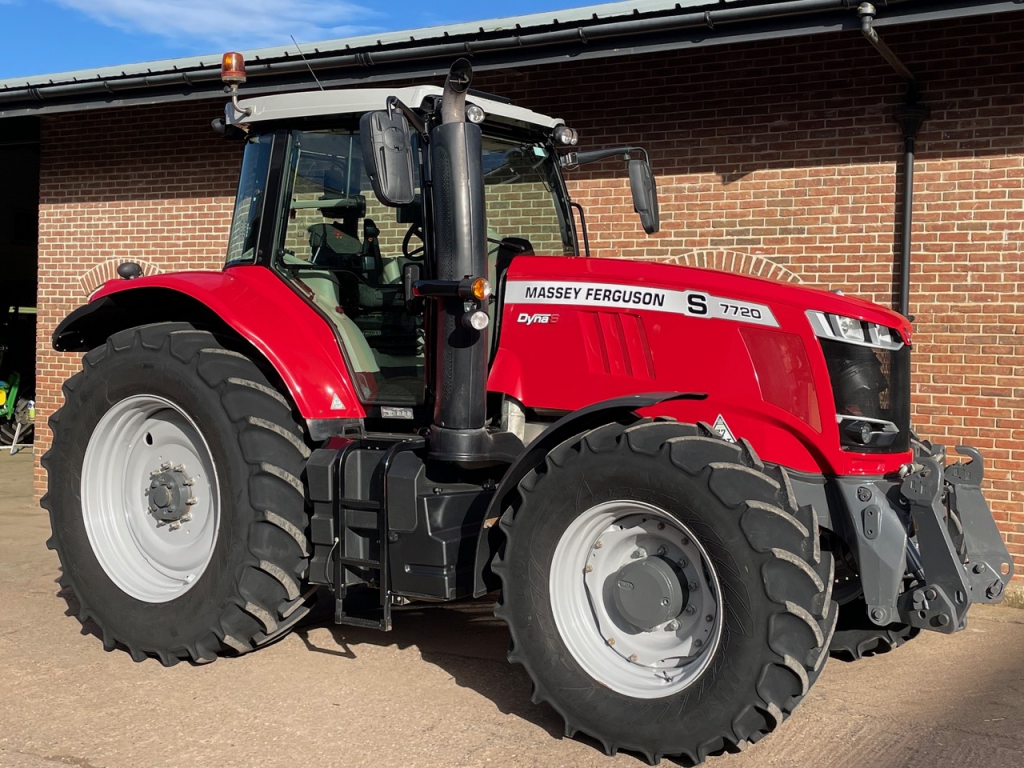 Massey Ferguson 7720S Efficent