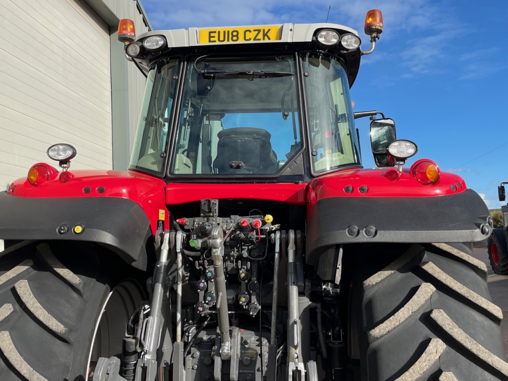 Massey Ferguson 7720S Efficent