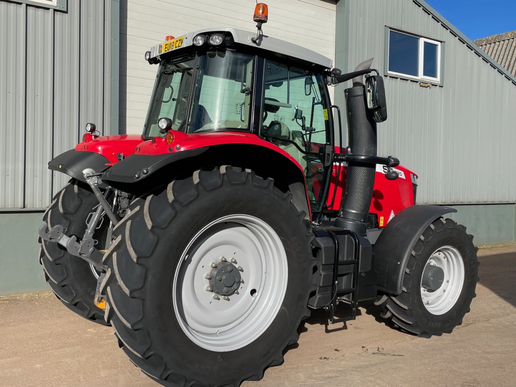 Massey Ferguson 7720S Efficent