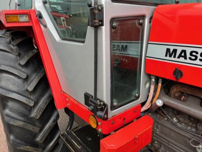 Massey Ferguson 699