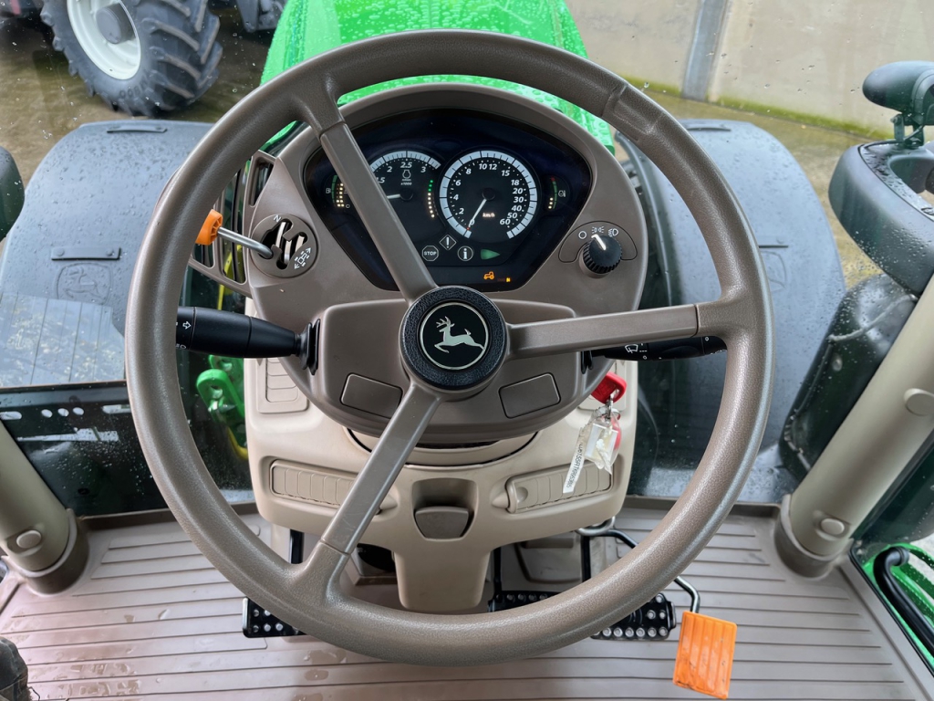 John Deere 6155R