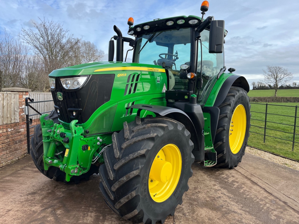 John Deere 6195R