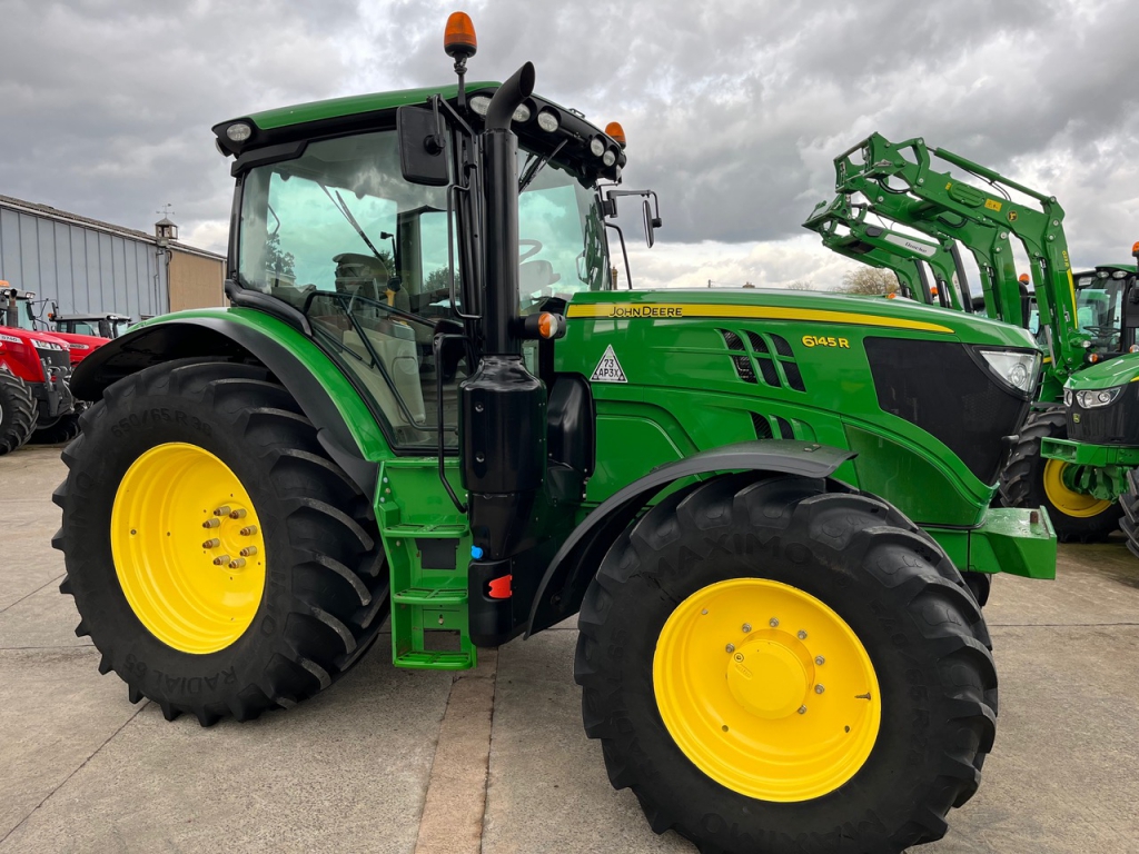 John Deere 6145R