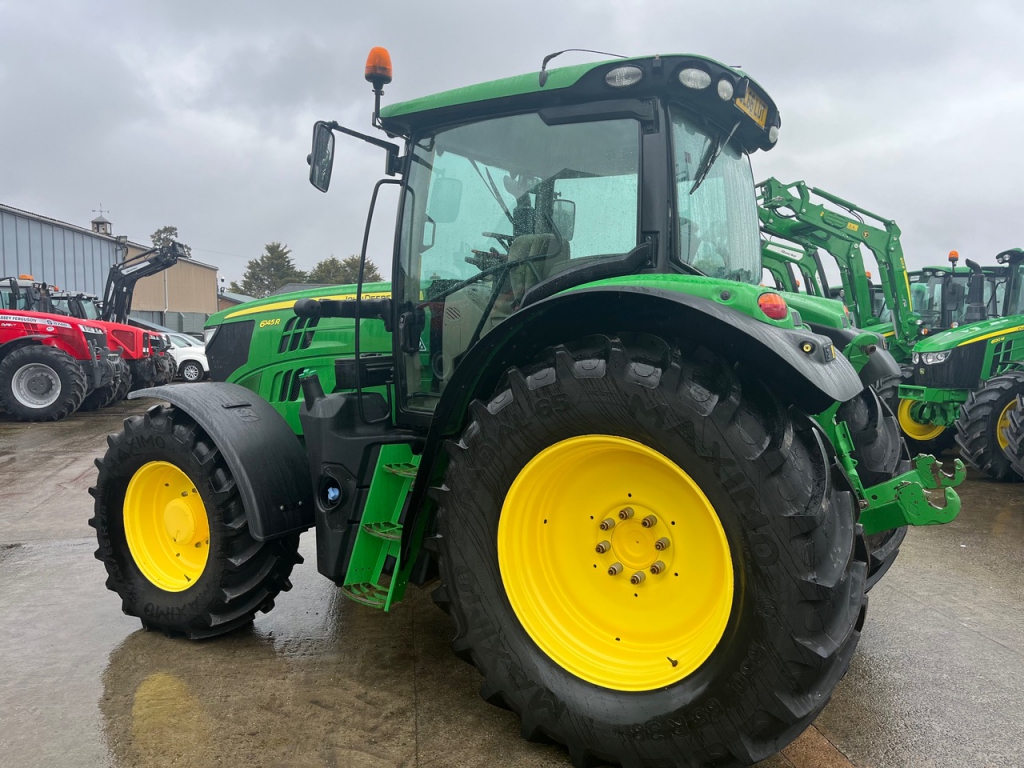 John Deere 6145R