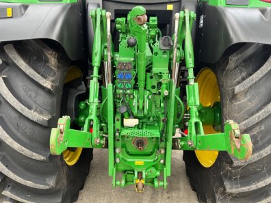 John Deere 6145R