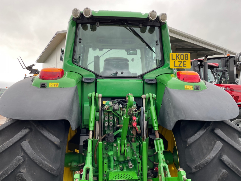 John Deere 6930