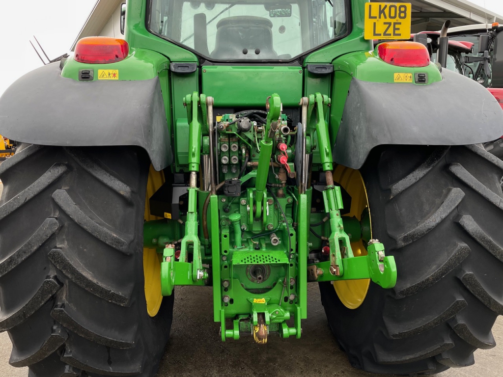 John Deere 6930