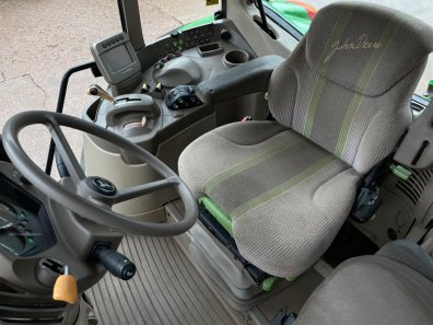 John Deere 6930