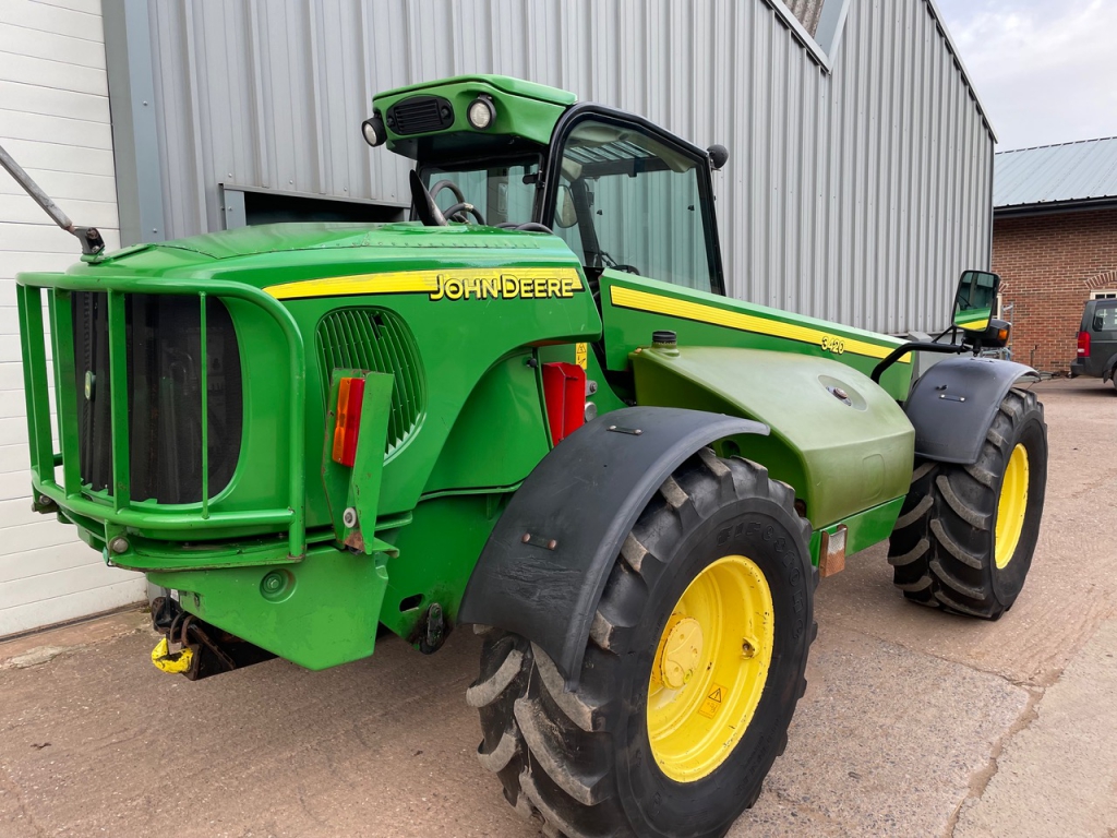 John Deere 3420