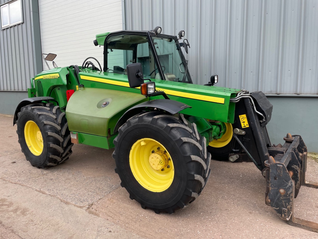 John Deere 3420