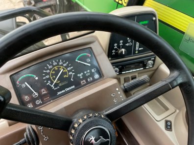 John Deere 3420