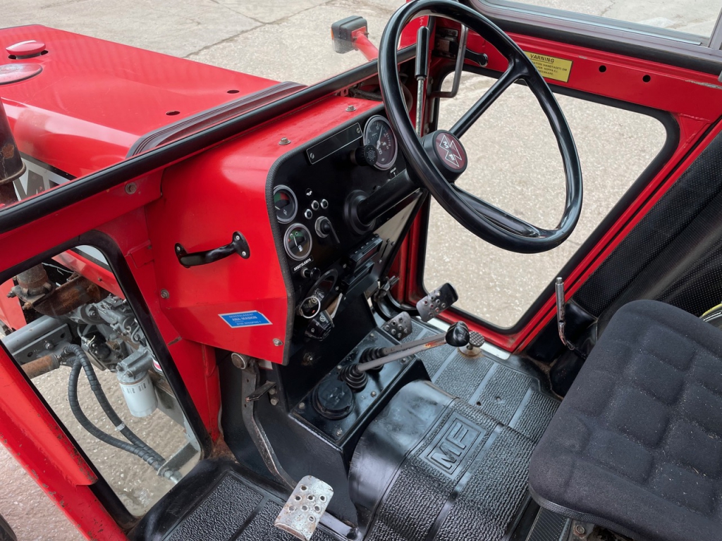 Massey Ferguson 550