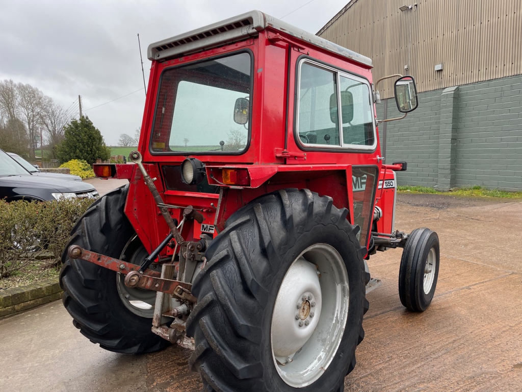 Massey Ferguson 550