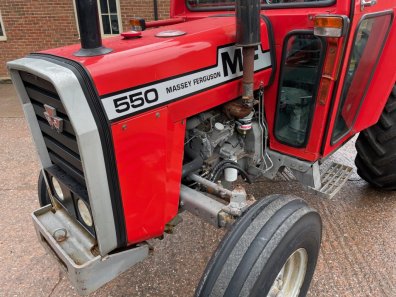 Massey Ferguson 550
