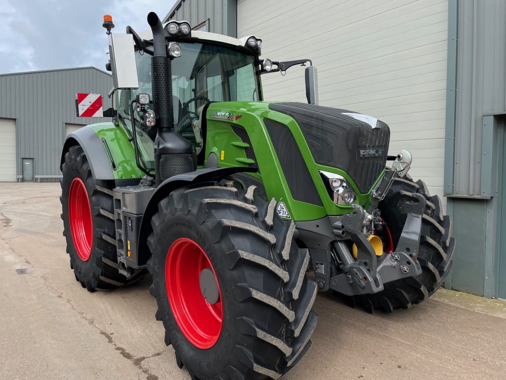 Fendt 828 Profi-Plus