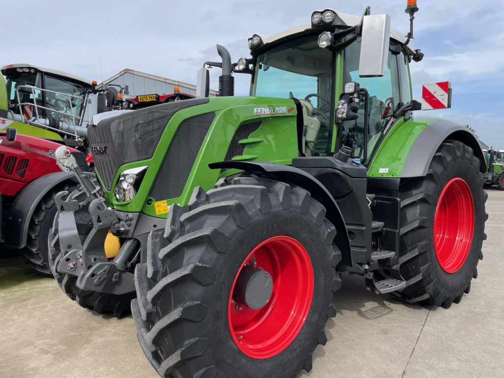 Fendt 828 Profi-Plus