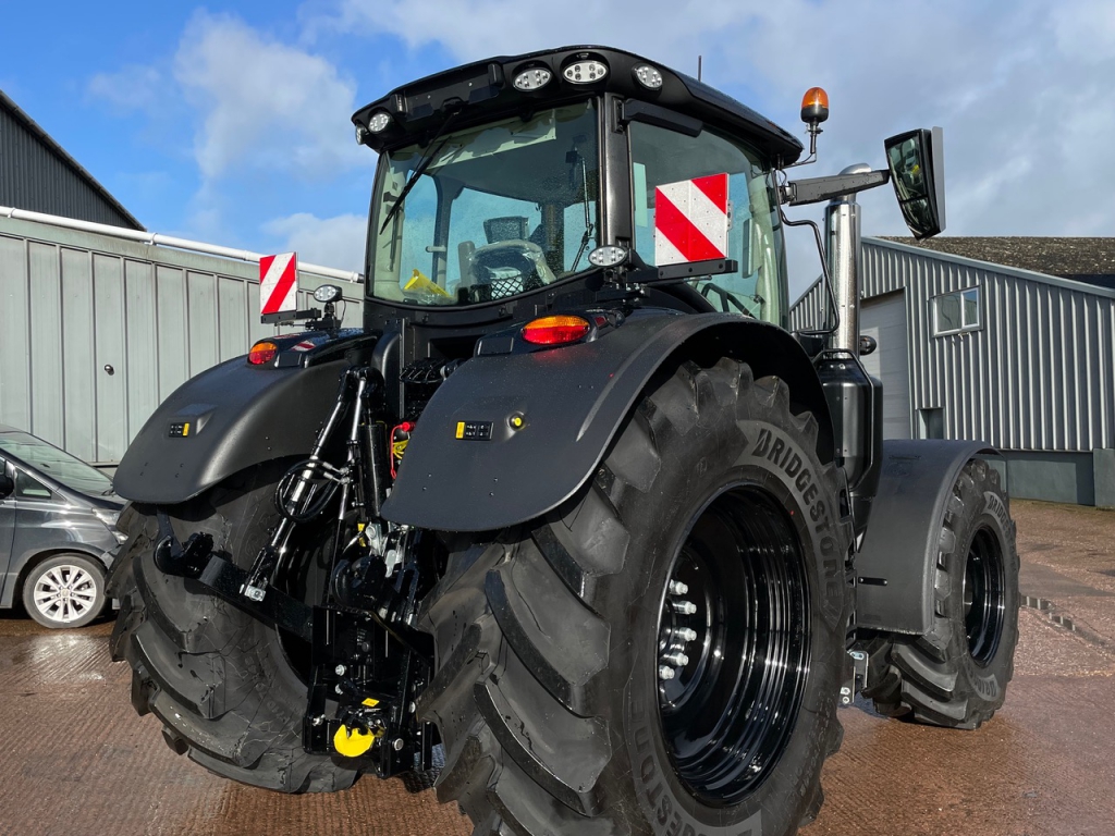 John Deere 6R 250