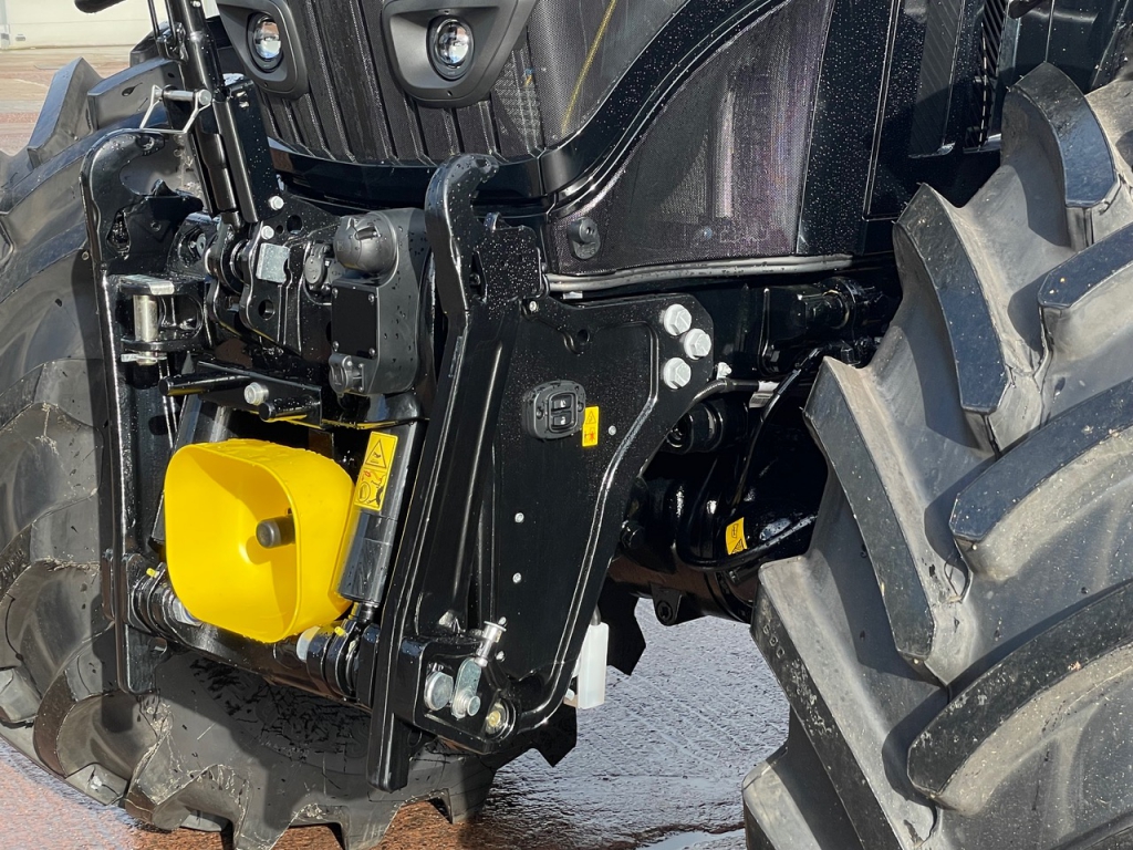 John Deere 6R 250