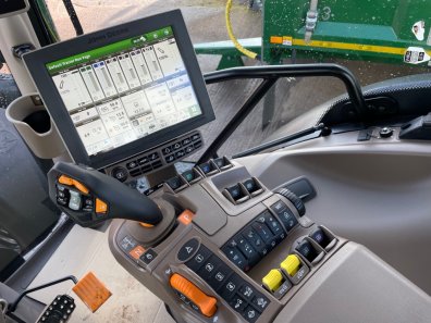 John Deere 6R 250