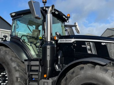 John Deere 6R 250