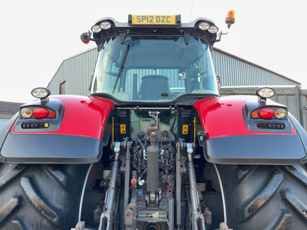 Massey Ferguson 8690