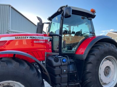 Massey Ferguson 8690
