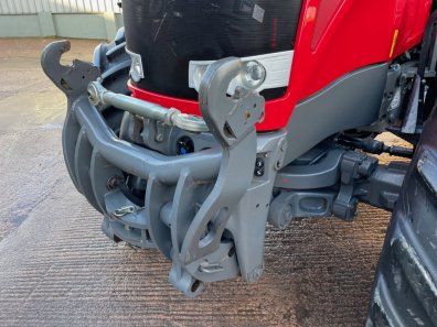 Massey Ferguson 8690