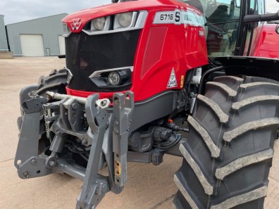 Massey Ferguson 6716S Efficient
