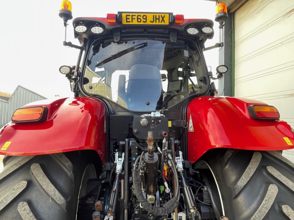 Case CVX 175