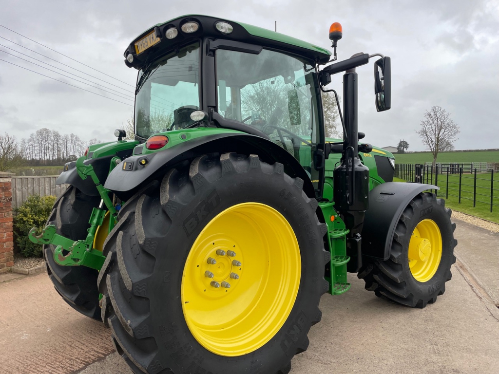 John Deere 6155R