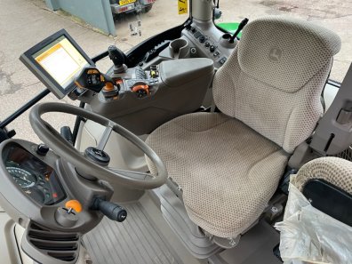 John Deere 6155R