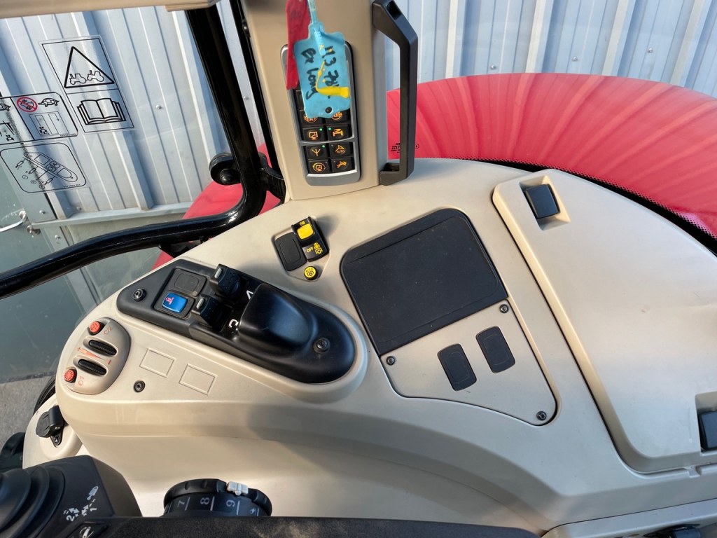 Massey Ferguson 7726S Exclusive