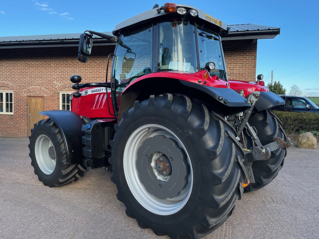 Massey Ferguson 7726S Exclusive
