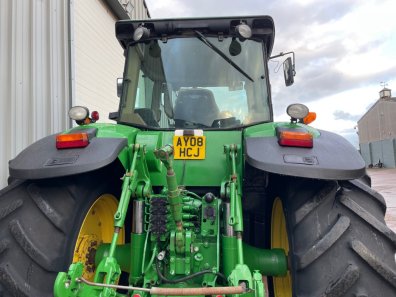 John Deere 8430