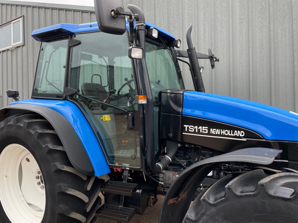 New Holland TS115 SLE