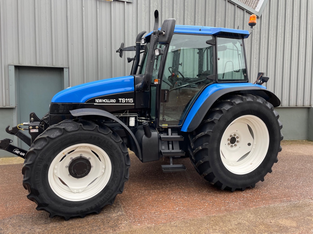 New Holland TS115 SLE