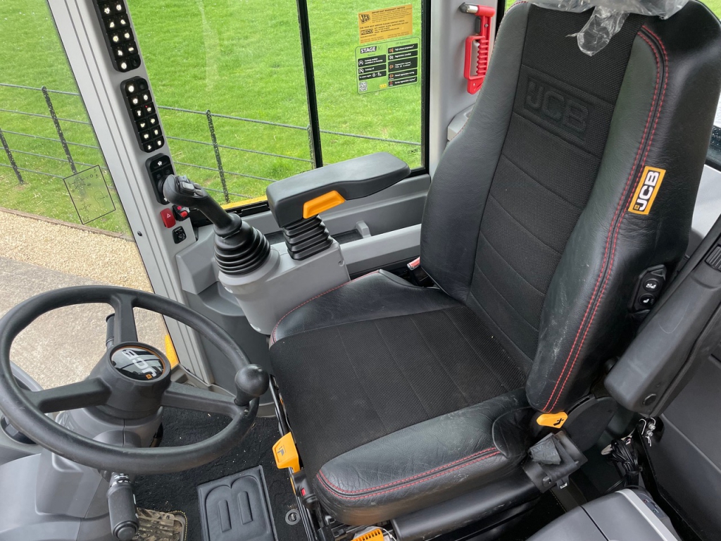 JCB 419S