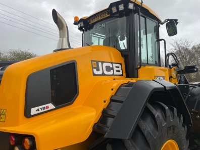 JCB 419S