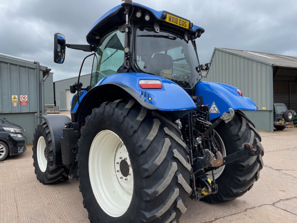 New Holland T7.210
