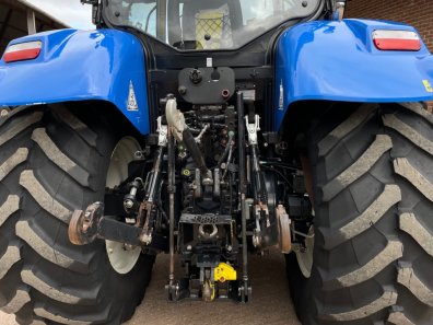 New Holland T7.210