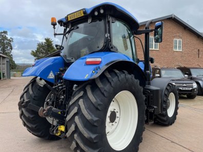 New Holland T7.210