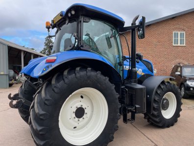 New Holland T7.210