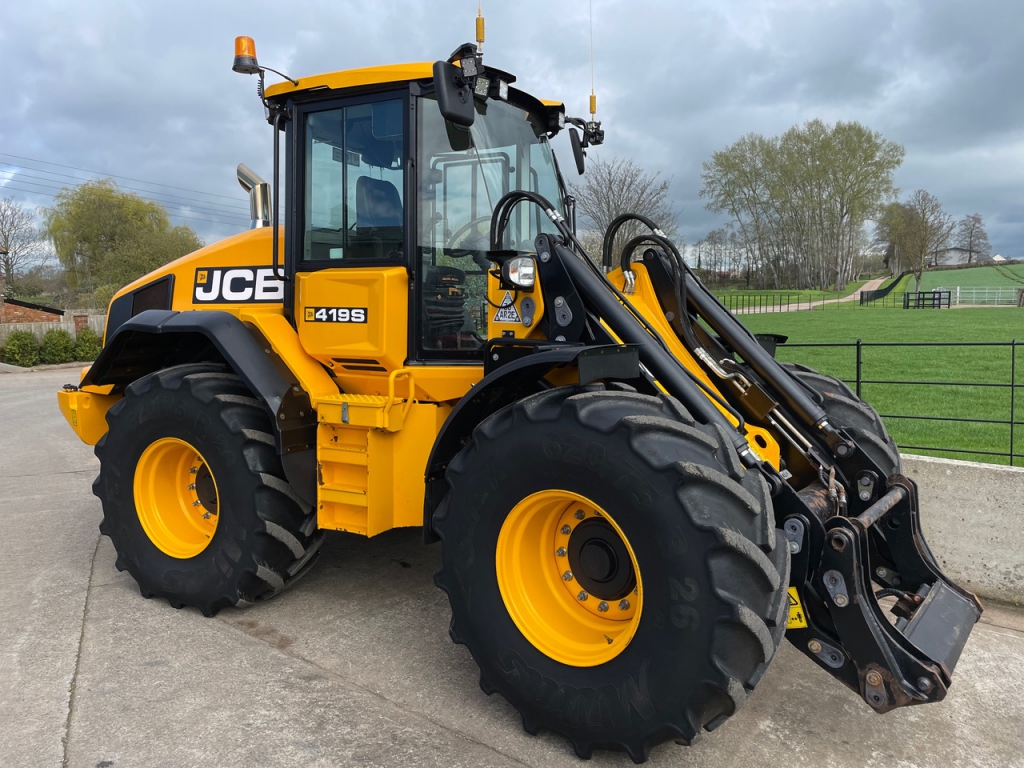 JCB 419S
