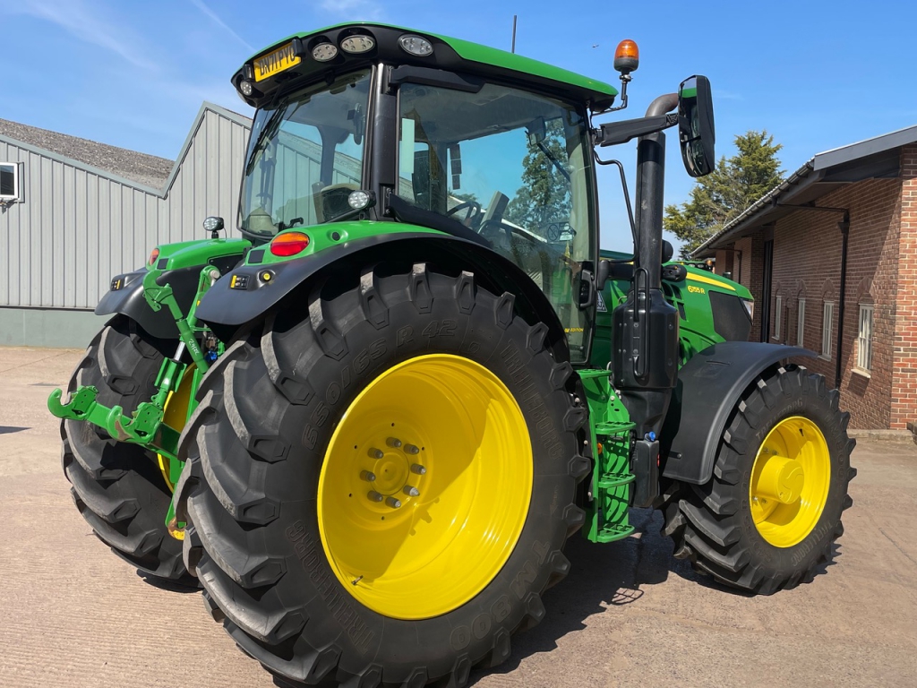 John Deere 6155R